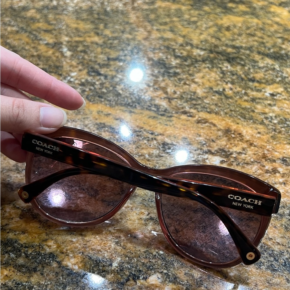 coach sunglasses - Picture 2 of 3